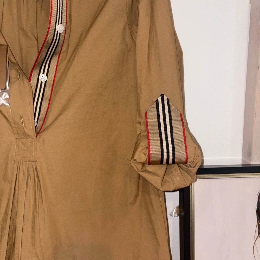 Burberry Giovanna Women’s Camel shirt  Dress 6 Euro) 8080960 NWT - Picture 5 of 12